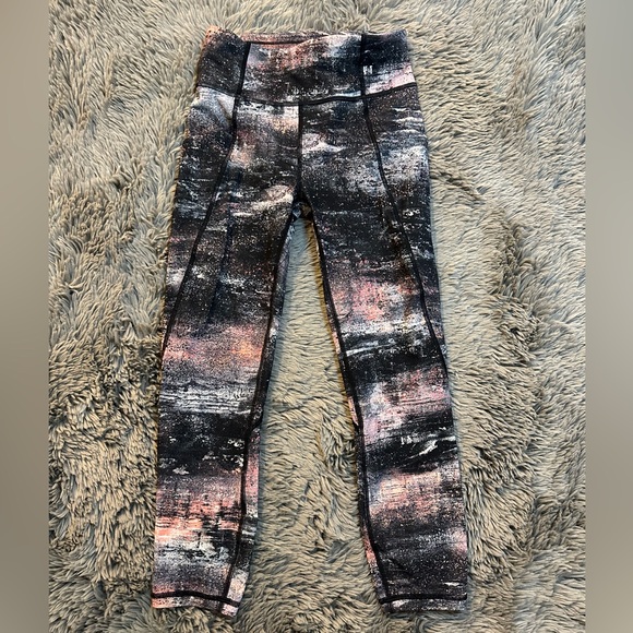 Lululemon Leggings Size 4 - Picture 3 of 5